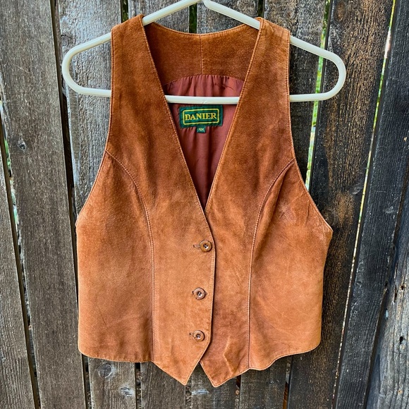 Danier Jackets & Blazers - Danier Vintage Suede Leather 3 Button Vest In Carmel Tan Sz M